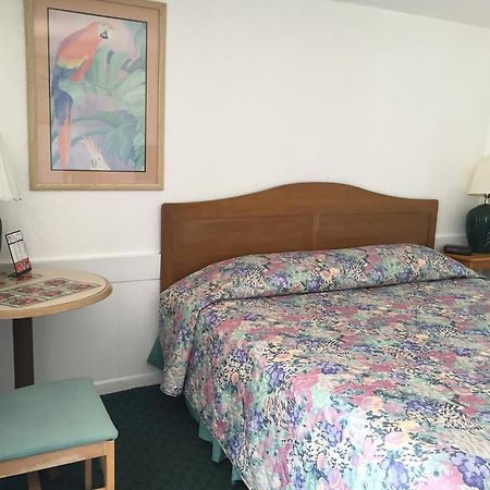 Sea Cove Motel Помпано Бийч Екстериор снимка